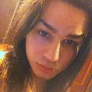 Meet your Posher, Emmanuel